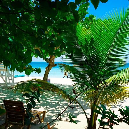 Ayurveda Resort Негрил Екстер'єр фото