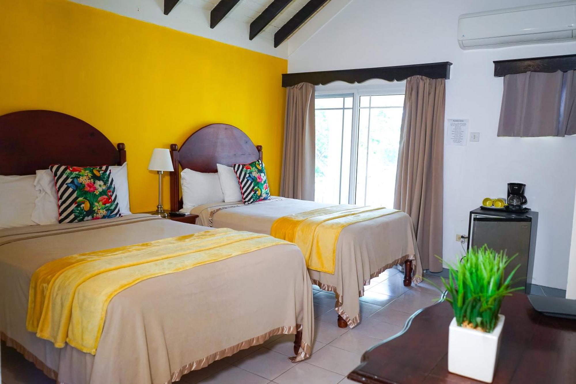 Ayurveda Resort Негрил Екстер'єр фото